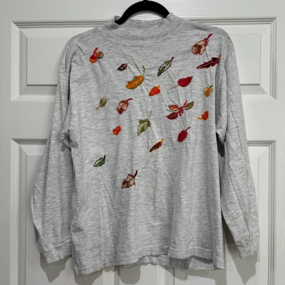 Embroidered Women's Shirt Size Large